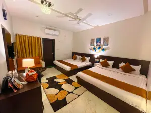 The Kasturi Hotel & Resturant