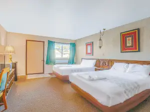 Love Hotels Tomahawk by OYO at Lake Mohawksin WI