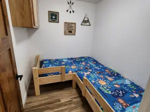 Lakefront Cottage Retreat in Charming Mountain!