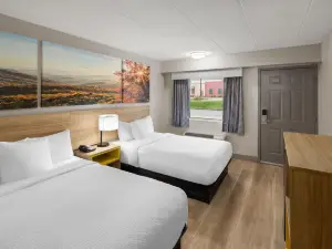 Days Inn by Wyndham Charleston WV