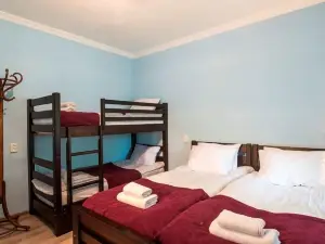 Lutrezi Guest House