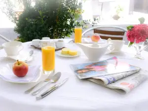 Logis Hôtel et Restaurant du Dauphin