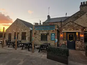 The Redwell Inn