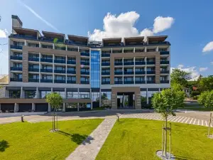 Avar Hotel