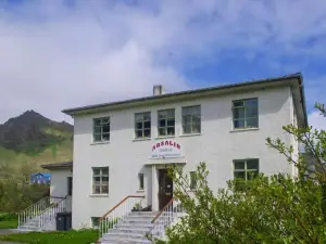 Arsalir Guesthouse Vik B&B