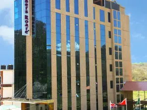Hotel Tigers Roare'