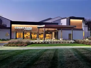 Courtyard Indianapolis Castleton