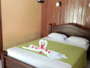 Miss Junies Lodge