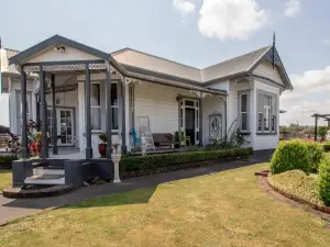 The Homestead Rural Family Retreat