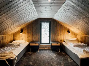 Modern Mountain Cabin - Sauna - 5 Bedrooms - Sleeps for 10