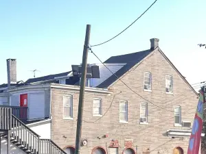 Cozy Warehouse Dist n Ewing twnshp!