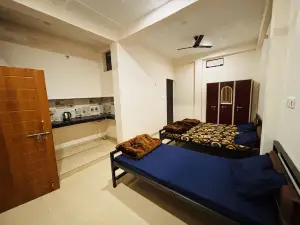 TUKTUK Homestay
