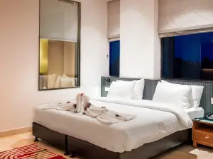 Krishna Courtyard Hotel And Convention