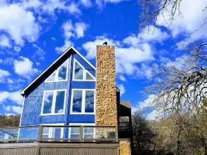 Sky Kabin (Family House)