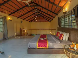 Q swarga Retreat