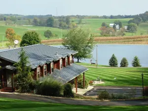 Sojourner's Lodge & Log Cabin Suites