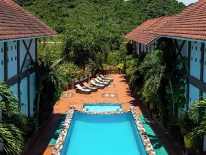 Victory Road Villas