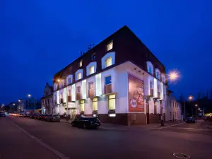 Hotel Henrietta