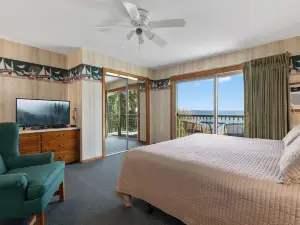 The Lodges at Breezy Point