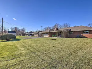 Dayton Home w/ Patio & Fire Pit ~ 6 Mi Dtwn!