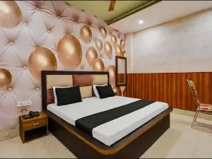 Hotel Aadhya & Restaurant