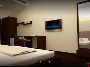 Una Smart Radiant Plaza