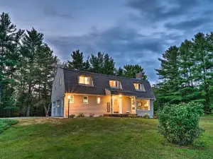 Peaceful and Private Franconia Home by Cannon!