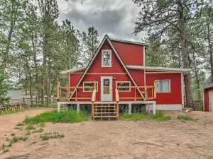 Rustic A-Frame Hideout Near National Monument!