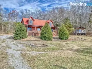 The Perfect Hideaway Just Outside of Algood and Minutes to Cookeville!!!