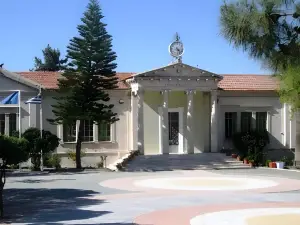 Kozakos Luxury House