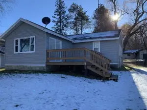 ATV/UTV, Snowmobiles - easy trail access right in town