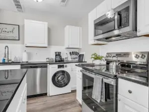 Modern & Cozy 2BR Home - Queen Beds + Workspace + Parking + WiFi Perfect stay!