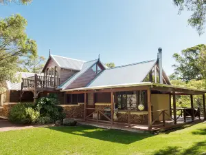 William Bay Cottages