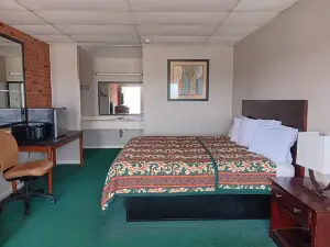 Sheldon's Motel by OYO Keysville Near Hwy 360
