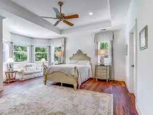 Expansive Home with Shared Pools, High-Speed WiFi, Central AC, & Washer/Dryer