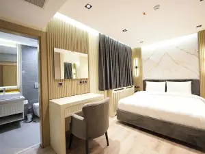 Assyria Hotel