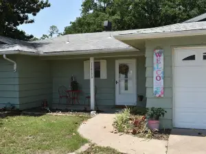OWL LITTLE LAKE NEST A Great Water Front Lake Home