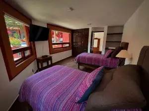 LA CASA ROJA