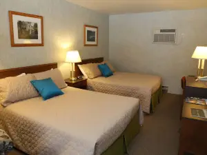 Arrowhead Inn by Baaman's