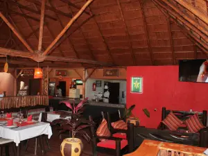 Twin and Intimate Room with Nice Balcony - View on the Lake