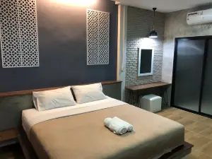 The C Hotel