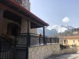 Koukouvistahouse
