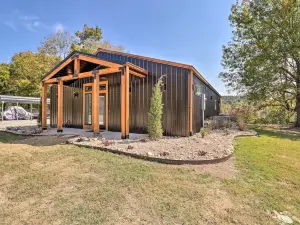 Modern Norfork House w/ Patio on White River!