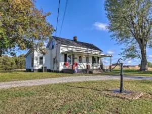 Grannys Country Cottage 10 Mins to Green River!