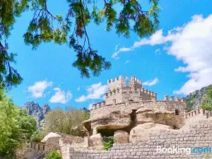 Magnífico Castillo Privado, Elevado en la Roca