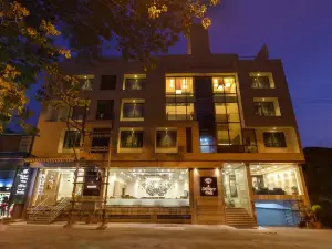 Hotel Silver Oak Near Ambabai Temple Kolhapur