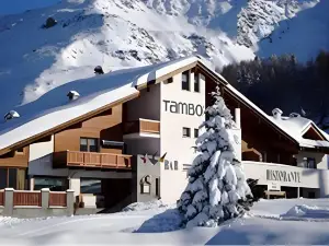 Hotel Tambò