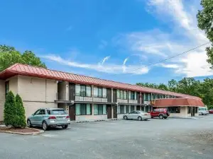 Red Carpet Inn & Suites NJ-73