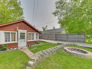 Cozy Houghton Lake Vacation Rental w/ Fireplace!