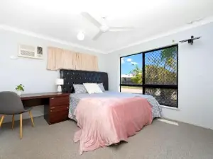 Beautiful Home Stay in Townsville